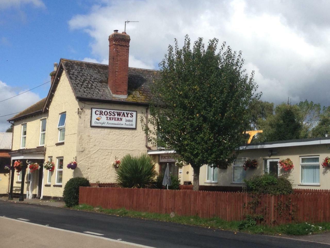 Crossways Tavern Exeter Exteriör bild
